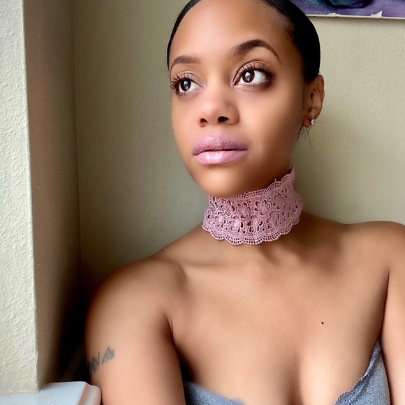Lace (dusty rose) vintage chocker necklace - Picture 3 of 3